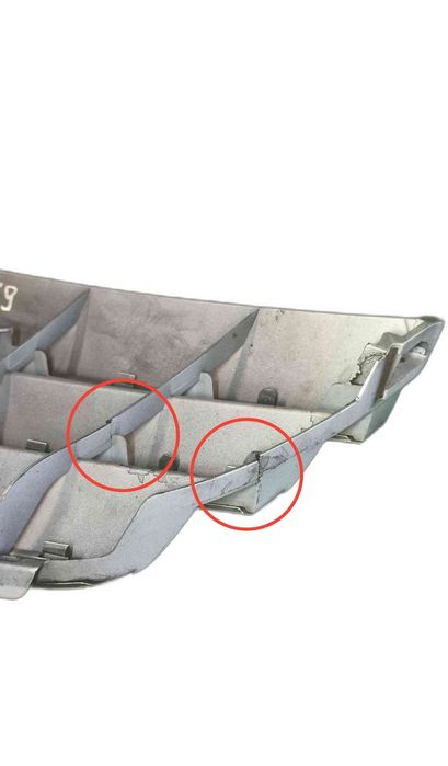 Grelha do Pára-Choques Central MERCEDES-BENZ B-CLASS Sports Tourer A1698881660 (OEM)