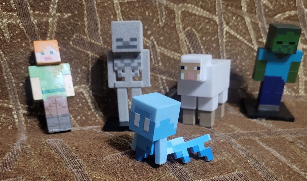 Продамо персонажі з Minecraft