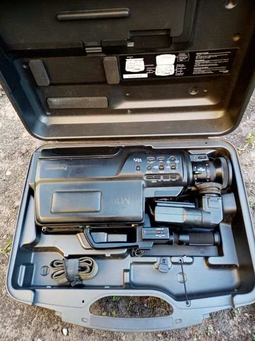 Відеокамера Panasonic M10
