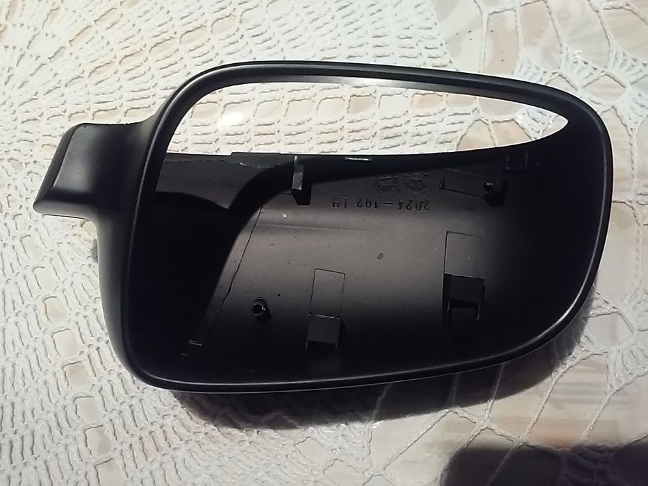 Capa carcaça espelho direito retrovisor VW polo preto