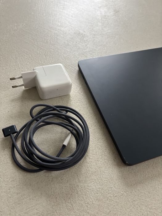 Macbook air 13” m2 ram 8gb, 256gb