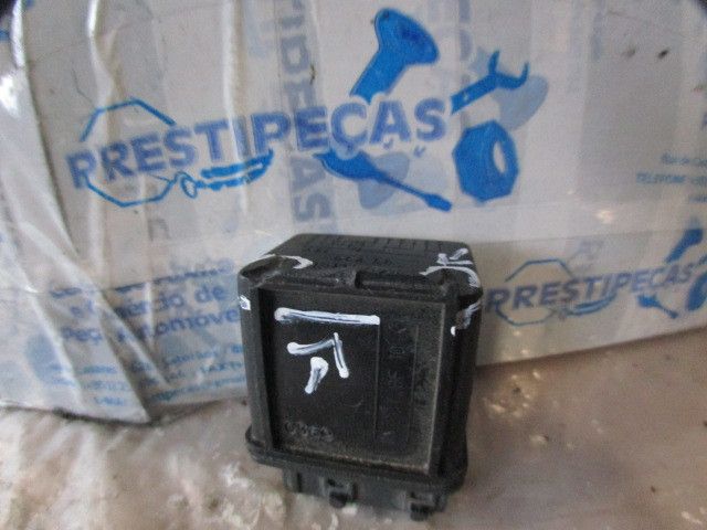 Botão / interruptor electromecânico / relé PEUGEOT 306 (7A, 7C, N3, N5