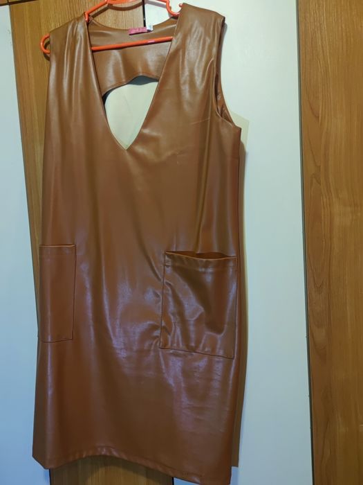 Сарафан з еко шкіри.