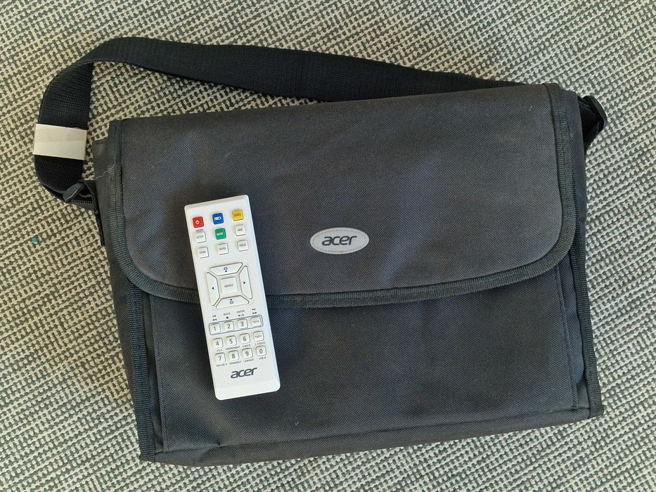 Projektor Acer H6517BD (full HD, DLP)