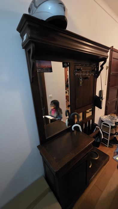 Bengaleiro, móvel de entrada