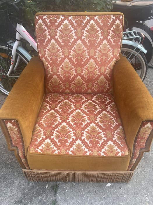 Vendo 2 sofas em muito bom estado