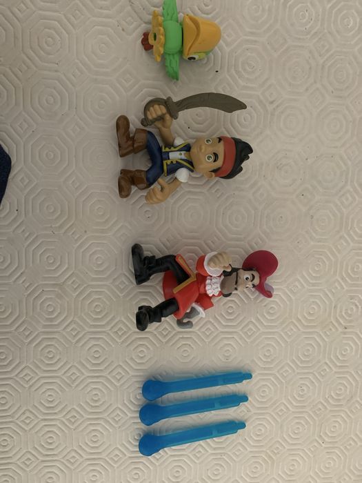 Jake's Boat + Pirates64729962432641123