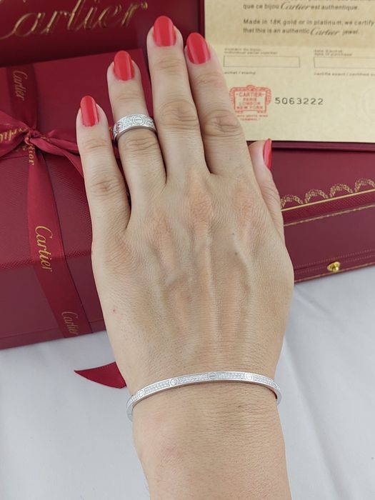 Złoty pierścionek Cartier LOVE z brylantami