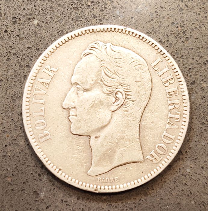 Moeda 5 Bolívares da Venezuela, datada de 1905