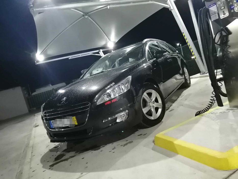 Peugeot 508 SW 2011