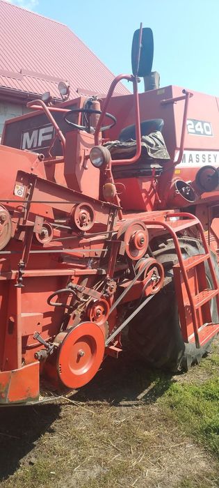 Продам комбайн масей фергісон 240