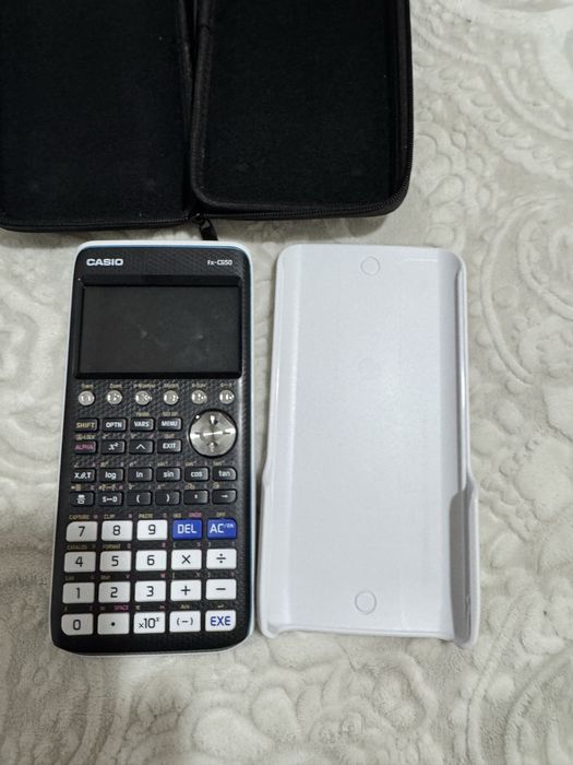 Vendo Calculadora Gráfica CASIO fx-CG50 (como nova)