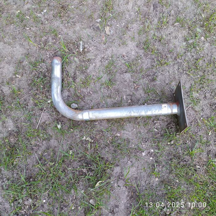 Talerz antenowy z uchwytem do montażu