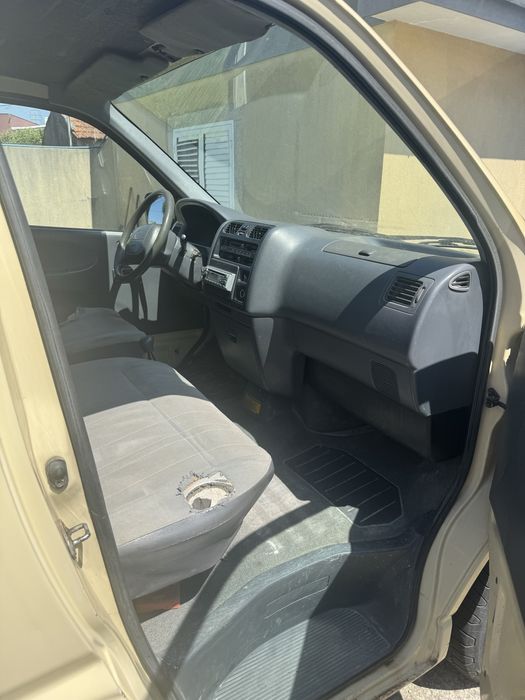 Toyota hiace 9 lugares