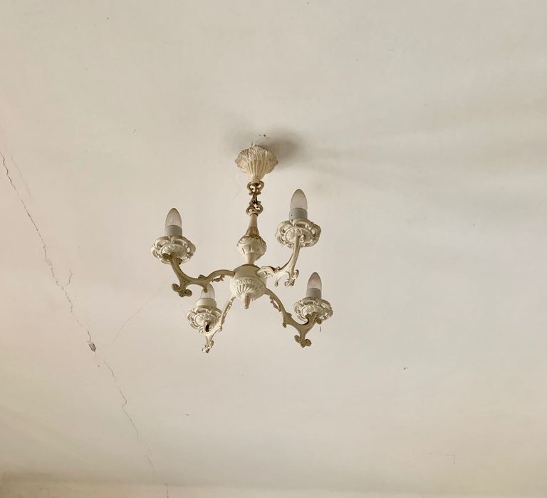 Żyrandol żeliwny 4ramienny