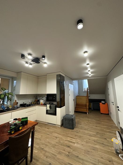 Натяжні стелі Закарпаття: тканинні та ПВХ під ключ( натяжные потолки).