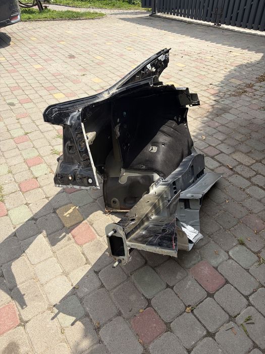Задня ліва чверть BMW G30 2017-2024 колір 668