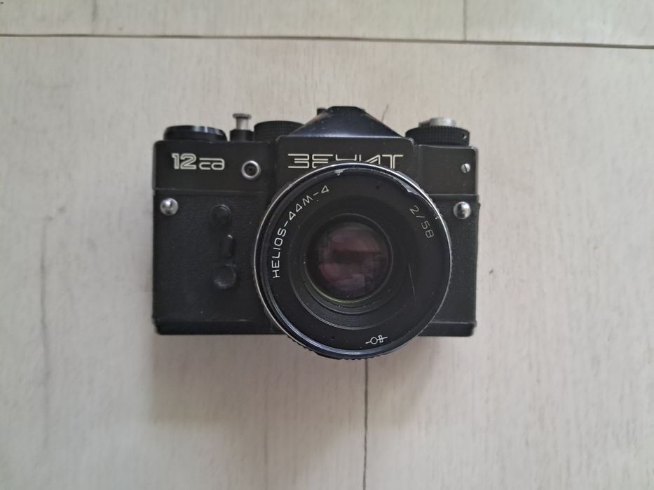 Фотоапарат Зеніт