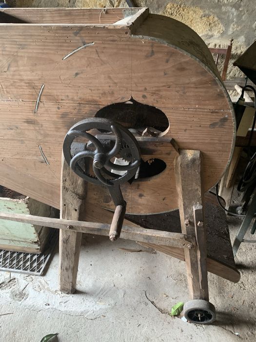 Vendo alfaias agricolas