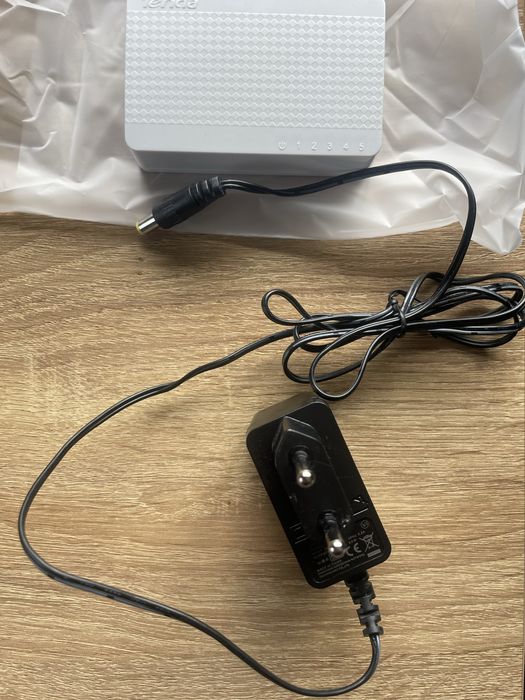 Switch TENDA s105