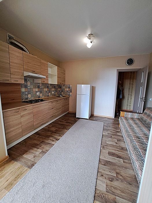 Оренда 1к вул.Зарічанська.