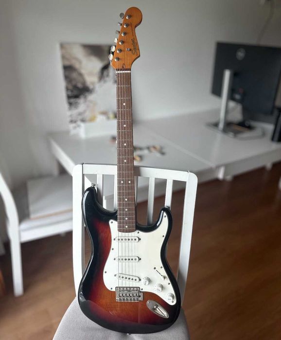 Guitarra elétrica Squier CV 60s Strat