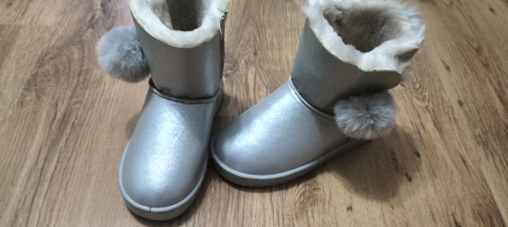 Buty rozm 31 srebrne na zimę ocieplone