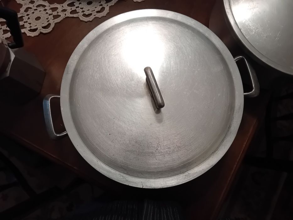 Tacho de alumínio fundido, tamanho 30 -  Não telefonar.