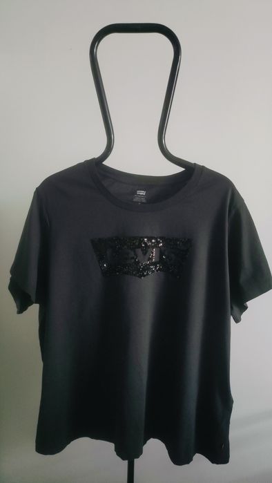 świwtny t-shirt LEVI'S w idealnym stanie