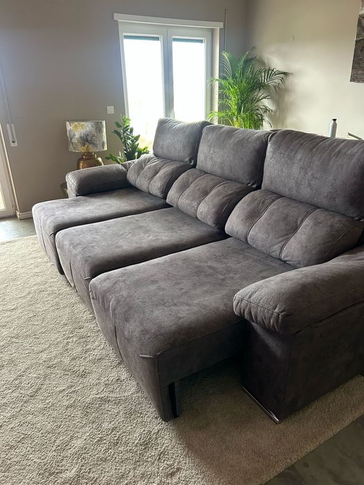 Sofá com 3 chaise long como novo.