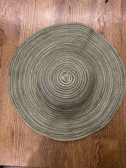 капелюх із широкими полями