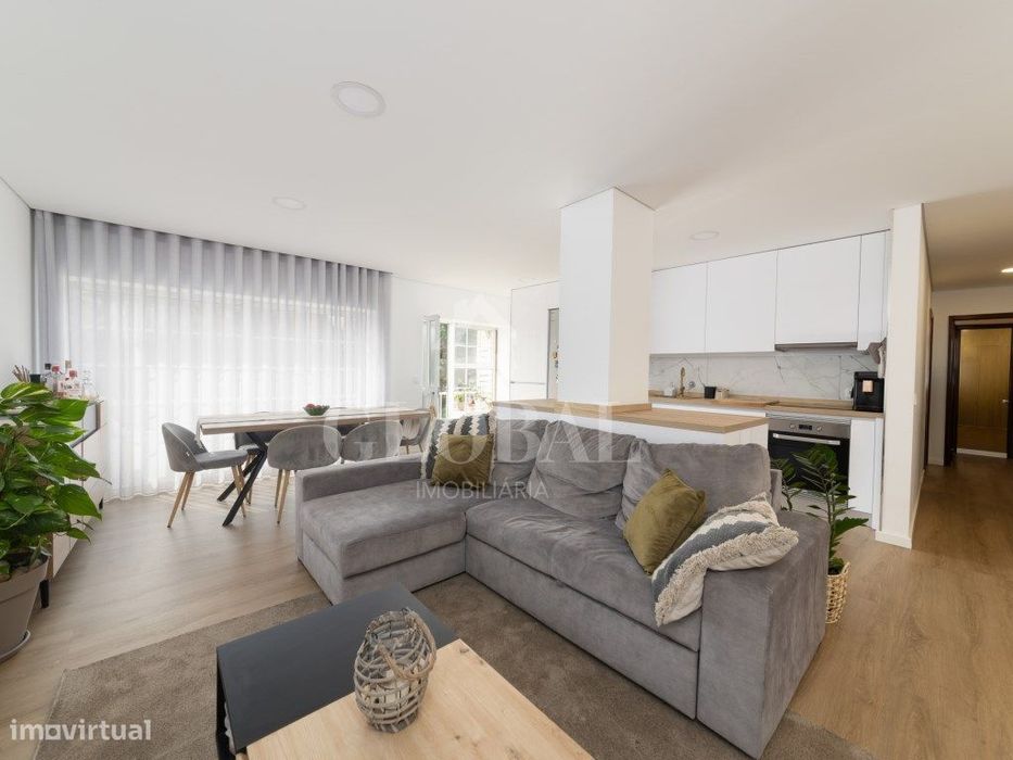 Apartamento T2 (Condomínio Fechado) Vila Nova de Gaia — Gulpilhares E Valadares, Porto