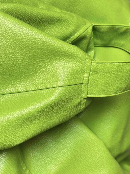 Puf Verde Limão da Conforama 80 cm x 80 cm x 35 cm