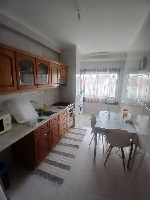 Quarto em apartamento t2 Vila do Conde