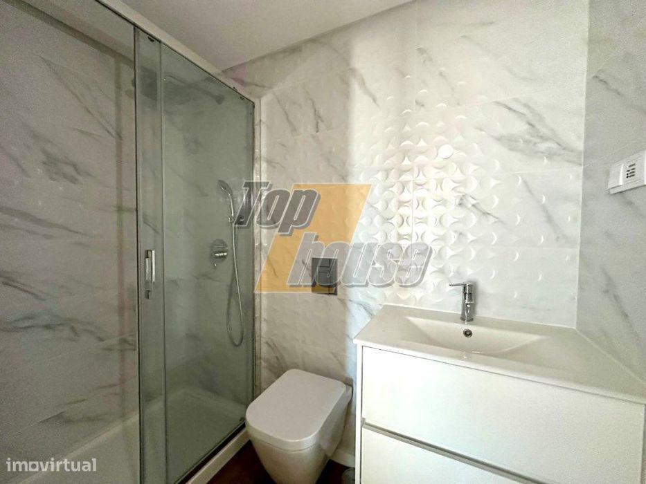 Apartamento T2 Novo Para Arrendar | Costa Da Caparica
