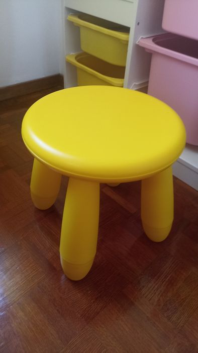 Banco MAMMUT (Amarelo) IKEA