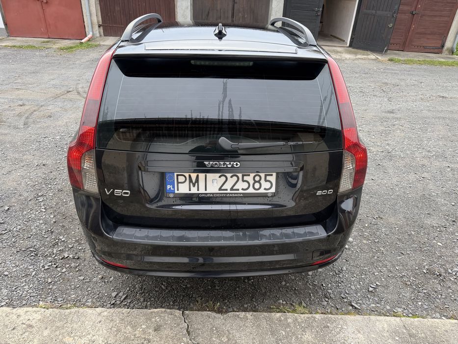 Volvo v50 2.0d r-design