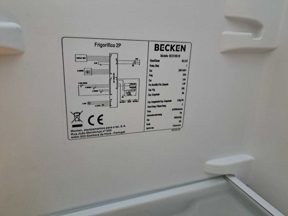 Frigorífico Becken BC5189 IX – 238L + 98L – Excelente estado – 350€