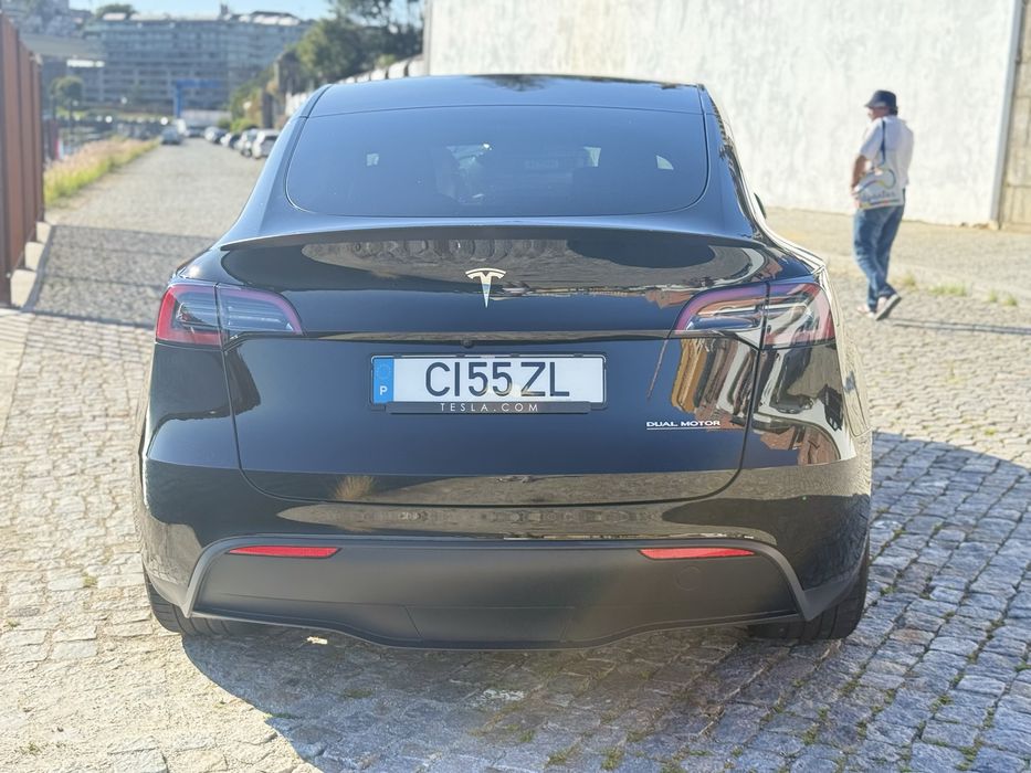 Tesla model y performance502923939671582723