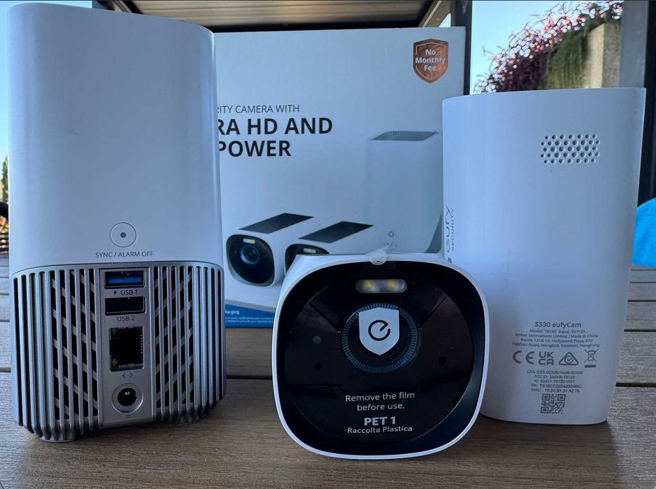 Câmera de vigilância Eufy eufyCam S330 4K