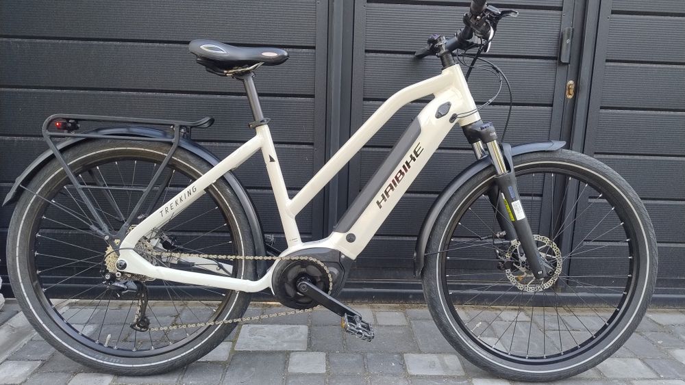 Треккинговый электровелосипед Haibike Trekking 3 Mid 27.5 Bosch Smart System