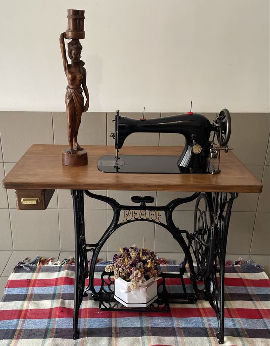 PFAFF restaurada e a trabalhar