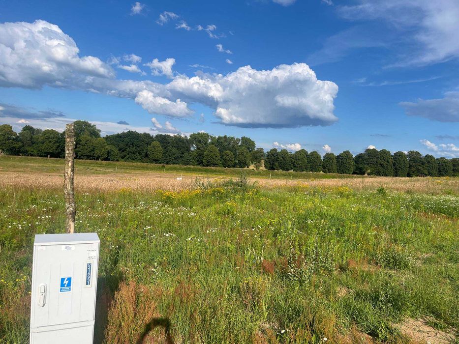 Działka na sprzedaż – 1600 m² | Spokój, natura i blisko morza