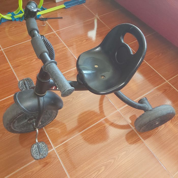 Triciclo de criança