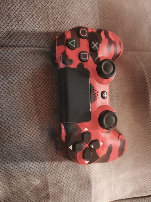 PlayStation 4 pad do konsoli