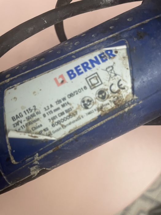 Rebarbaradora a funcionar perfeitamente