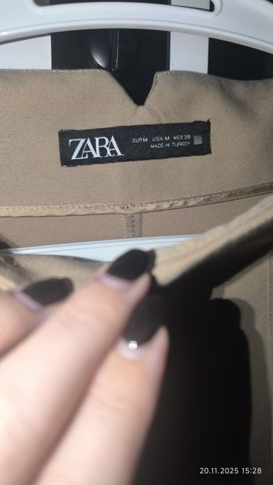Речі Zara штани та жакет