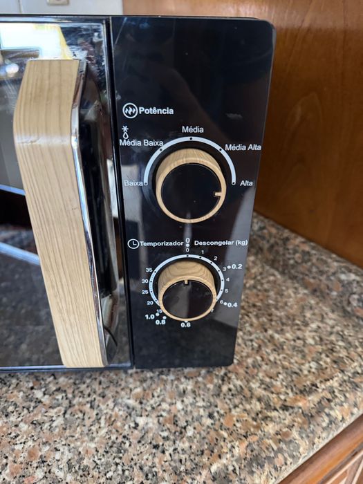 Microondas preto