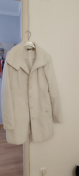 Casaco branco tamanho S, usado. Stradivarius