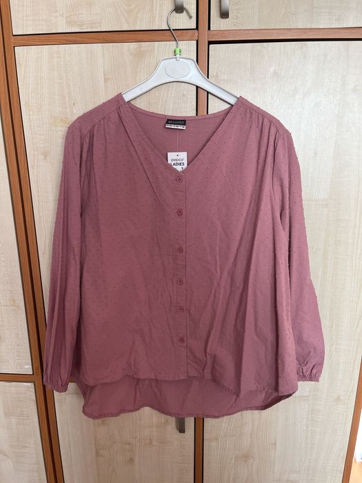 Różowa koszula damska